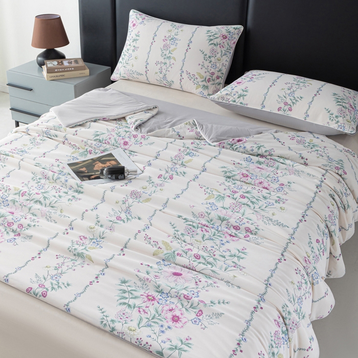 91家纺网 家纺一手货源 找家纺 玛德琳 2025新款A类兰精天丝印花凉感丝系列 田园花梦