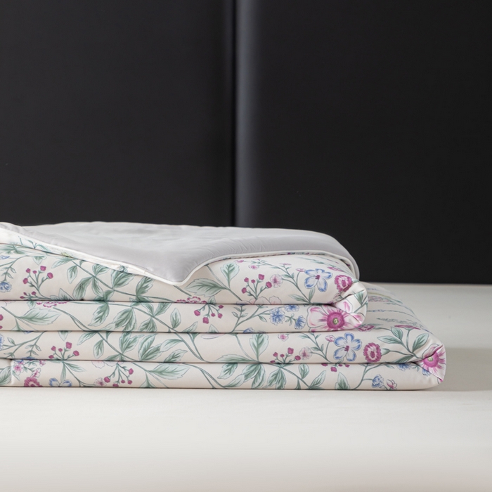 91家纺网 家纺一手货源 找家纺 玛德琳 2025新款A类兰精天丝印花凉感丝系列 田园花梦