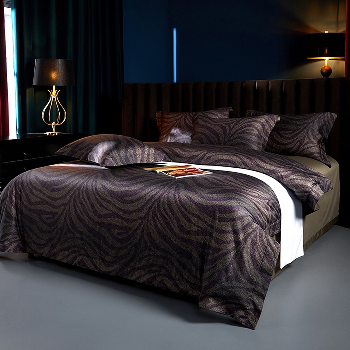 91家纺网 家纺一手货源 找家纺 缔缦 2025新款定织八枚锻s140数码印花系列四件套 赫铂