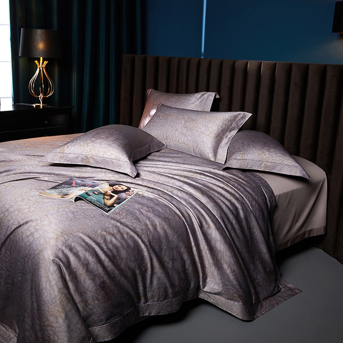 91家纺网 家纺一手货源 找家纺 缔缦 2025新款定织八枚锻s140数码印花系列四件套 琉璃