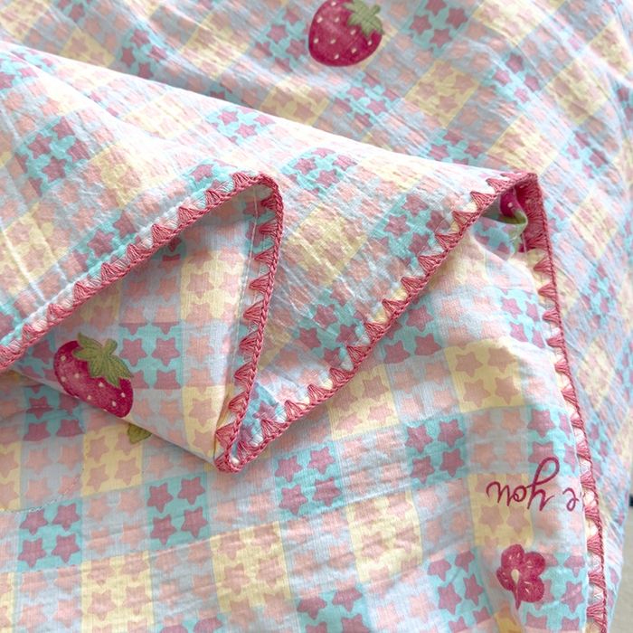 91家纺网 家纺一手货源 找家纺 星巴k家纺 2025新款贝壳绣三角针花边工艺款贝壳边夏被夏凉被空调被四件套【可提供买家秀】 草莓甜心