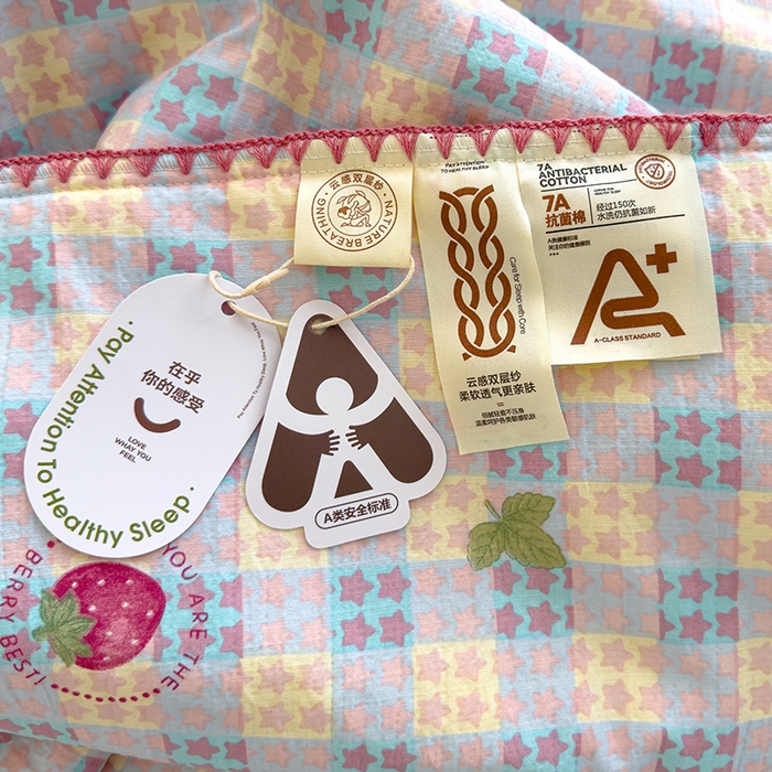 91家纺网 家纺一手货源 找家纺 星巴k家纺 2025新款贝壳绣三角针花边工艺款贝壳边夏被夏凉被空调被四件套【可提供买家秀】 草莓甜心