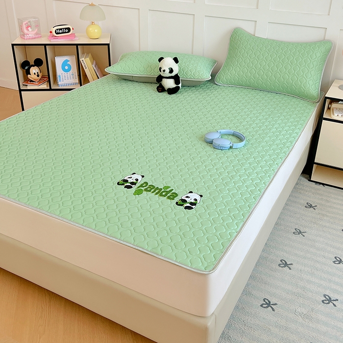 91家纺网 家纺一手货源 找家纺 缦纱 2025新款凉感丝加厚凉席夏季冰丝凉席 豆绿