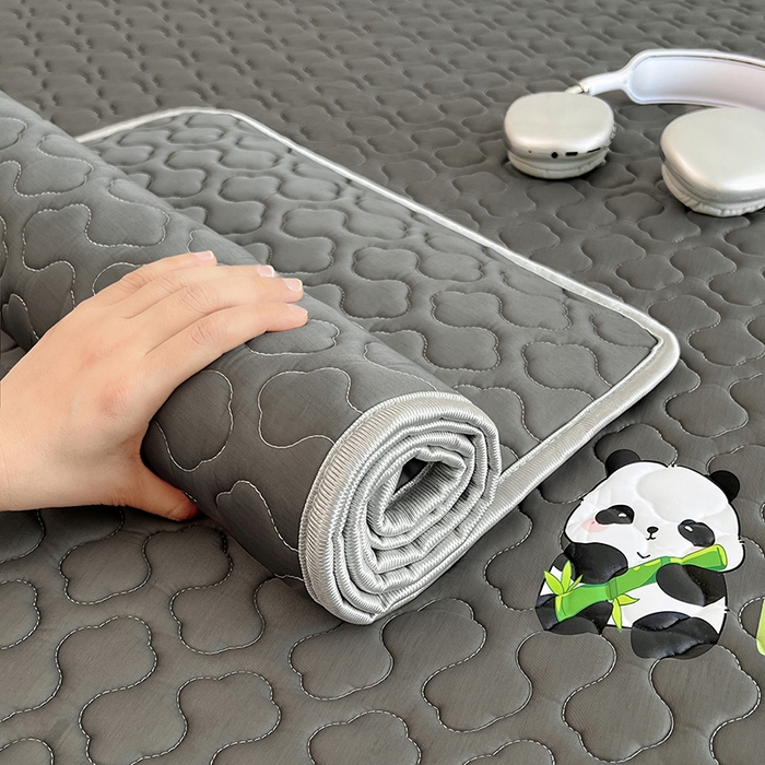 91家纺网 家纺一手货源 找家纺 缦纱 2025新款凉感丝加厚凉席夏季冰丝凉席 高级灰