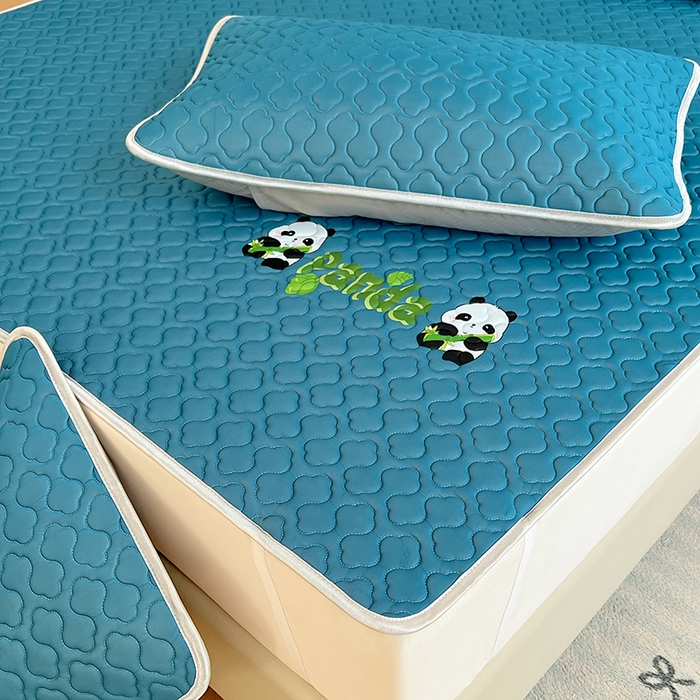 91家纺网 家纺一手货源 找家纺 缦纱 2025新款凉感丝加厚凉席夏季冰丝凉席 深海蓝