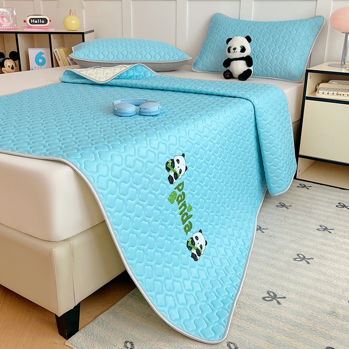 91家纺网 家纺一手货源 找家纺 缦纱 2025新款凉感丝加厚凉席夏季冰丝凉席 天空蓝