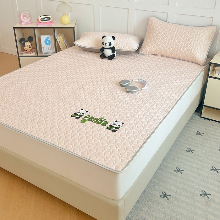 91家纺网 家纺一手货源 找家纺 缦纱 2025新款凉感丝加厚凉席夏季冰丝凉席 樱花粉