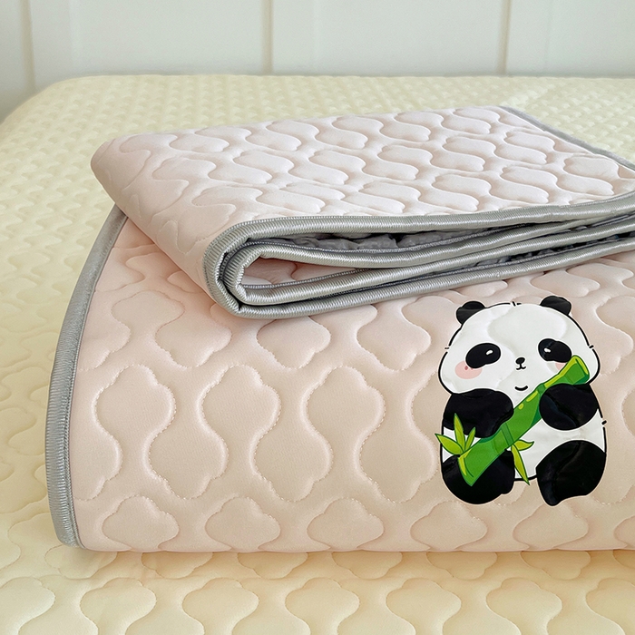 91家纺网 家纺一手货源 找家纺 缦纱 2025新款凉感丝加厚凉席夏季冰丝凉席 樱花粉