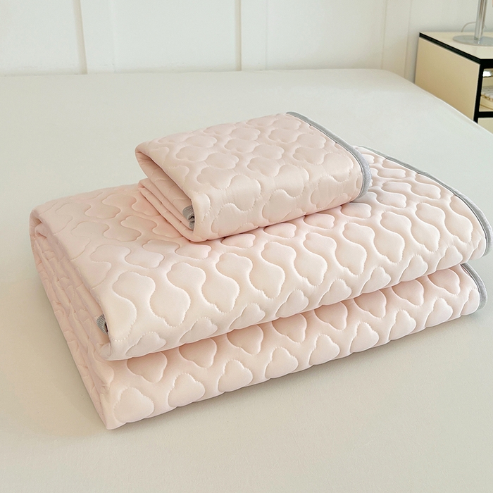 91家纺网 家纺一手货源 找家纺 缦纱 2025新款凉感丝加厚凉席夏季冰丝凉席 樱花粉