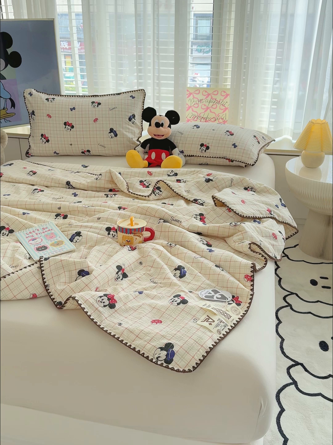 91家纺网 家纺一手货源 找家纺 星巴k家纺 2025新款贝壳绣三角针花边工艺款贝壳边夏被夏凉被空调被四件套【可提供买家秀】 格子米奇