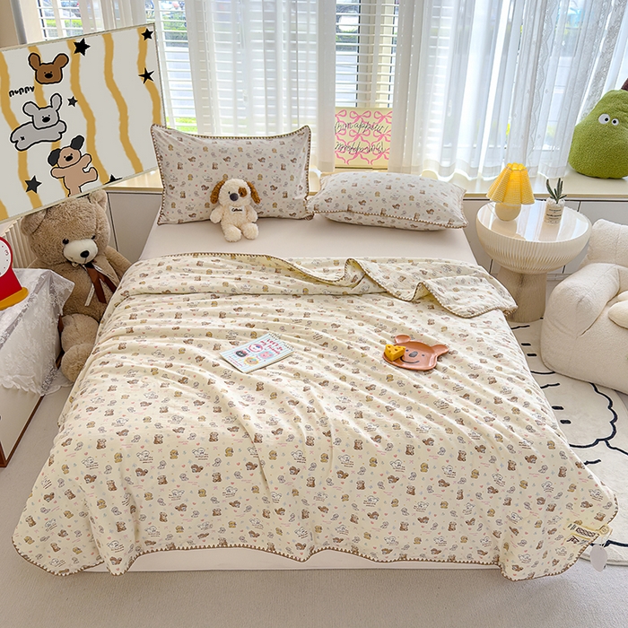 91家纺网 家纺一手货源 找家纺 星巴k家纺 2025新款贝壳绣三角针花边工艺款贝壳边夏被夏凉被空调被四件套【可提供买家秀】 狗狗日记