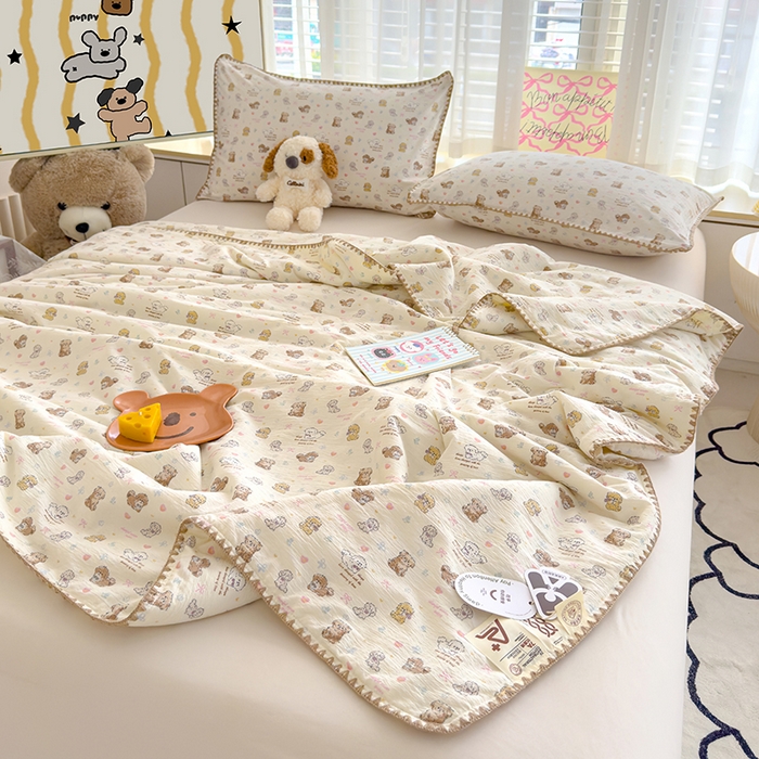 91家纺网 家纺一手货源 找家纺 星巴k家纺 2025新款贝壳绣三角针花边工艺款贝壳边夏被夏凉被空调被四件套【可提供买家秀】 狗狗日记