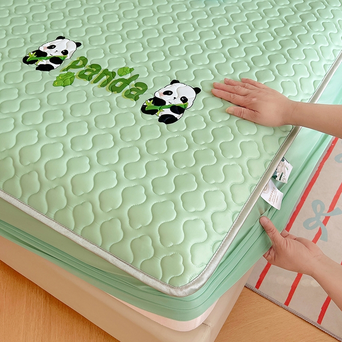 91家纺网 家纺一手货源 找家纺 缦纱 2025新款凉感丝凉席床笠夏季加厚冰丝凉席床笠 豆绿