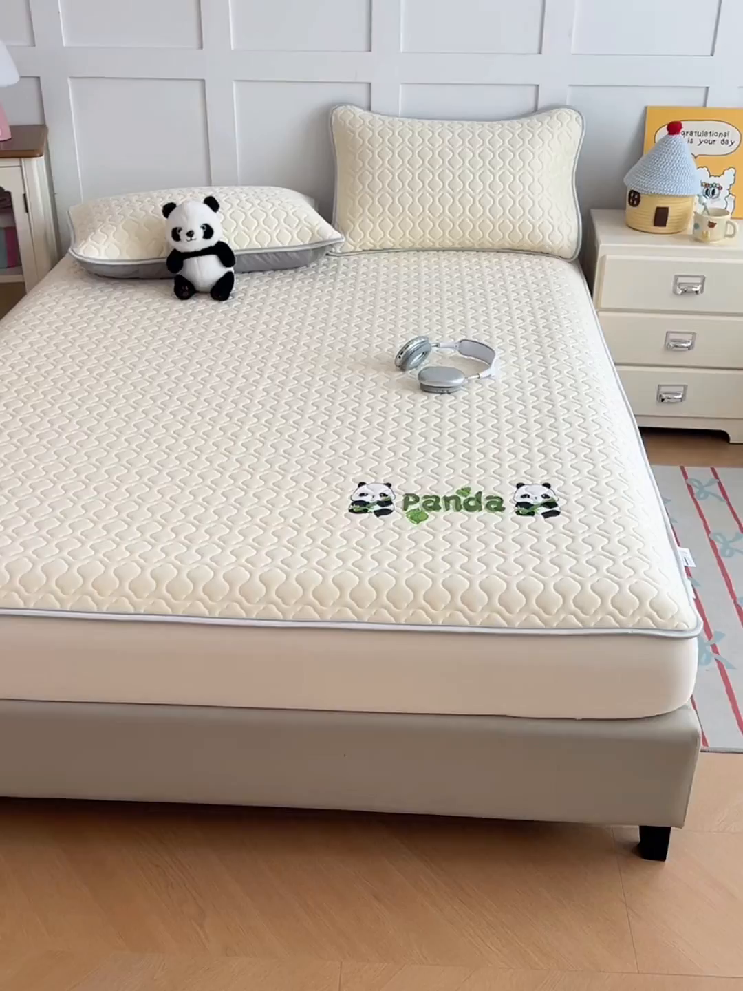 91家纺网 家纺一手货源 找家纺 缦纱 2025新款凉感丝凉席床笠夏季加厚冰丝凉席床笠 奶油黄