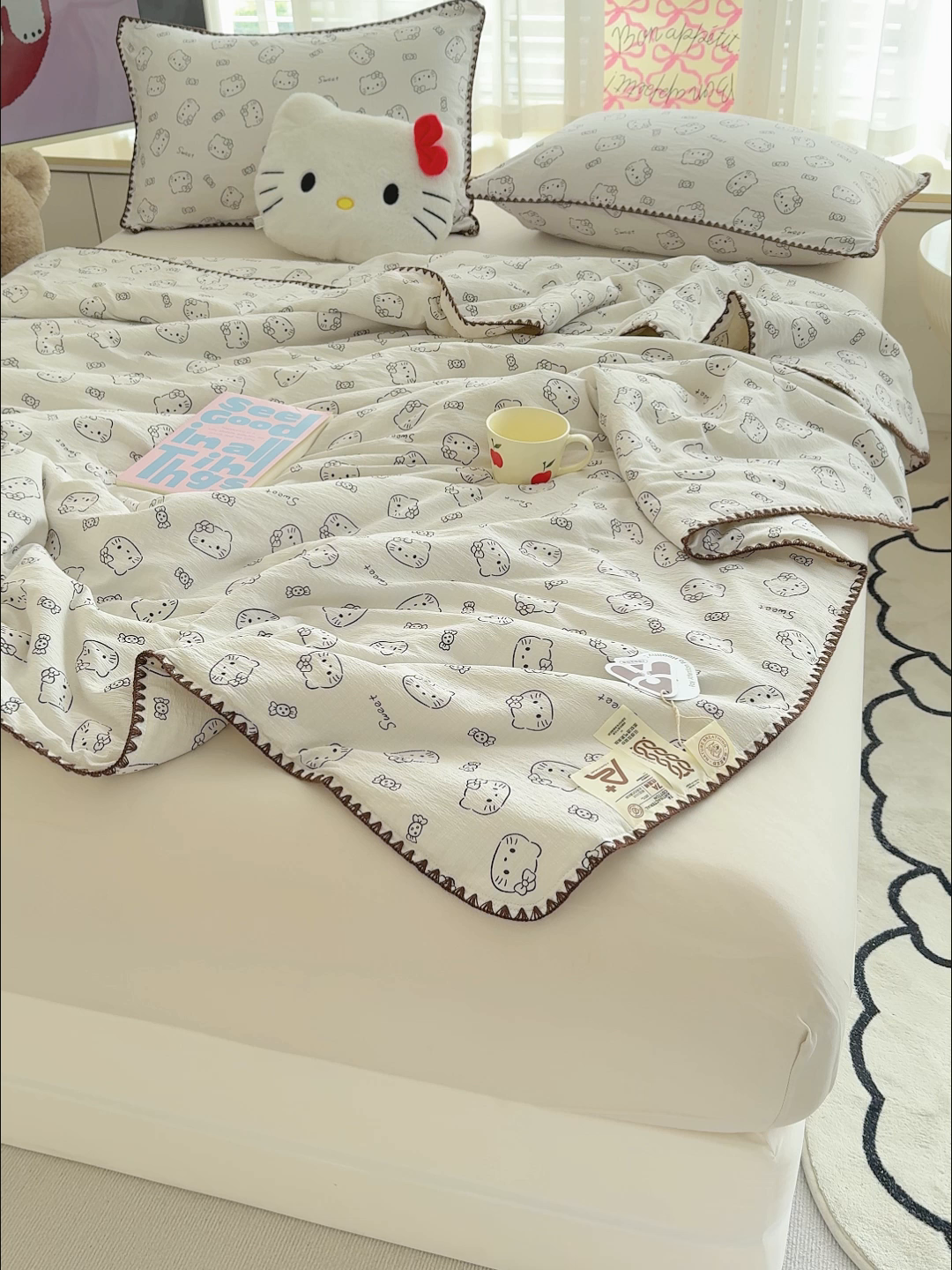 91家纺网 家纺一手货源 找家纺 星巴k家纺 2025新款贝壳绣三角针花边工艺款贝壳边夏被夏凉被空调被四件套【可提供买家秀】 猫咪恋人
