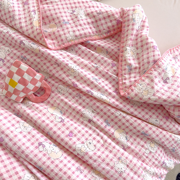 91家纺网 家纺一手货源 找家纺 星巴k家纺 2025新款贝壳绣三角针花边工艺款贝壳边夏被夏凉被空调被四件套【可提供买家秀】 猫咪晚宴