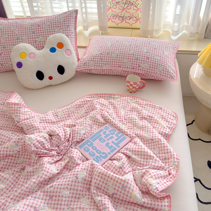 91家纺网 家纺一手货源 找家纺 星巴k家纺 2025新款贝壳绣三角针花边工艺款贝壳边夏被夏凉被空调被四件套【可提供买家秀】 猫咪晚宴