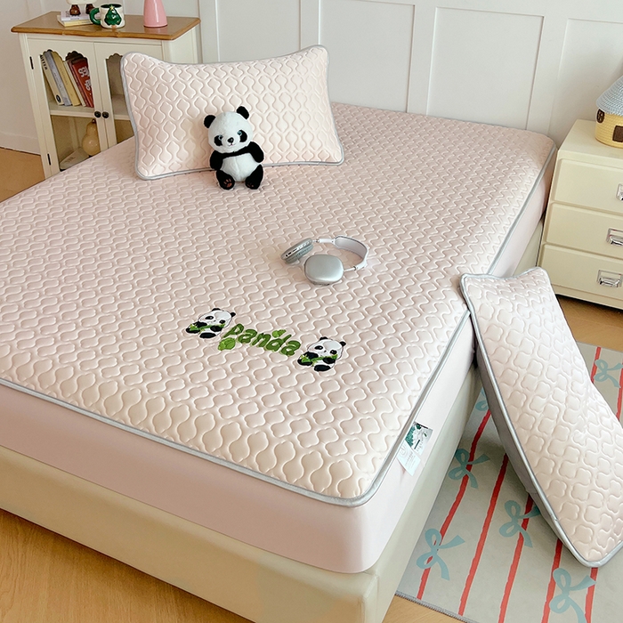 91家纺网 家纺一手货源 找家纺 缦纱 2025新款凉感丝凉席床笠夏季加厚冰丝凉席床笠 樱花粉