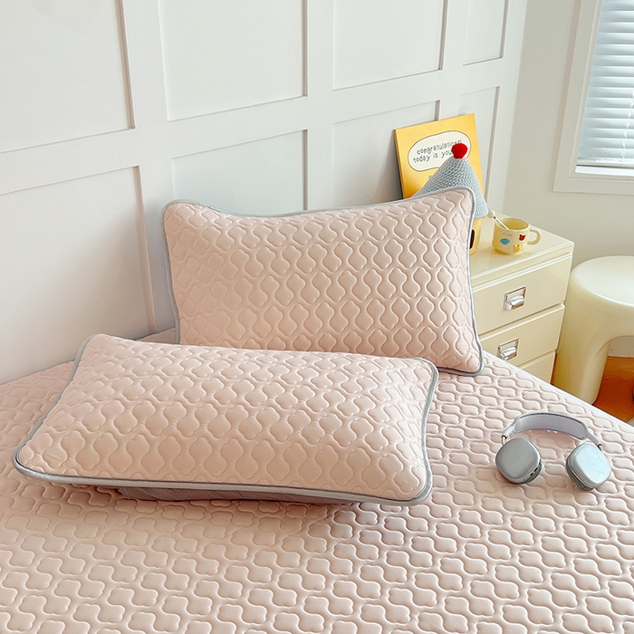 91家纺网 家纺一手货源 找家纺 缦纱 2025新款凉感丝凉席床笠夏季加厚冰丝凉席床笠 樱花粉