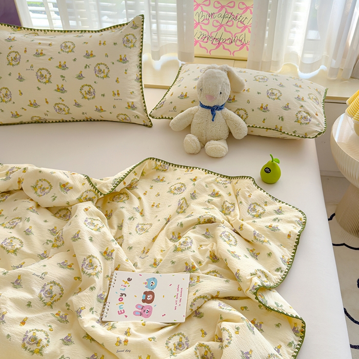 91家纺网 家纺一手货源 找家纺 星巴k家纺 2025新款贝壳绣三角针花边工艺款贝壳边夏被夏凉被空调被四件套【可提供买家秀】 兔子欢喜