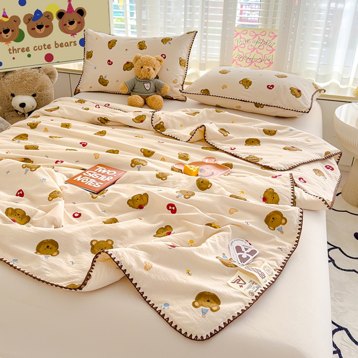 91家纺网 家纺一手货源 找家纺 星巴k家纺 2025新款贝壳绣三角针花边工艺款贝壳边夏被夏凉被空调被四件套【可提供买家秀】 樱桃小熊