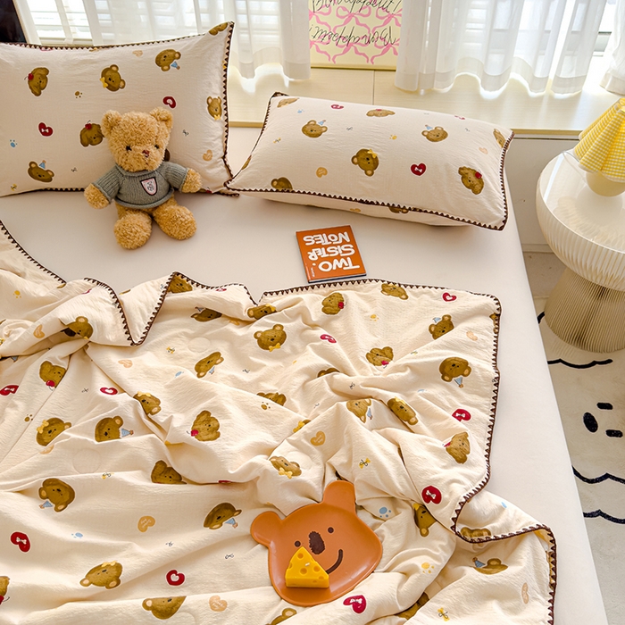 91家纺网 家纺一手货源 找家纺 星巴k家纺 2025新款贝壳绣三角针花边工艺款贝壳边夏被夏凉被空调被四件套【可提供买家秀】 樱桃小熊