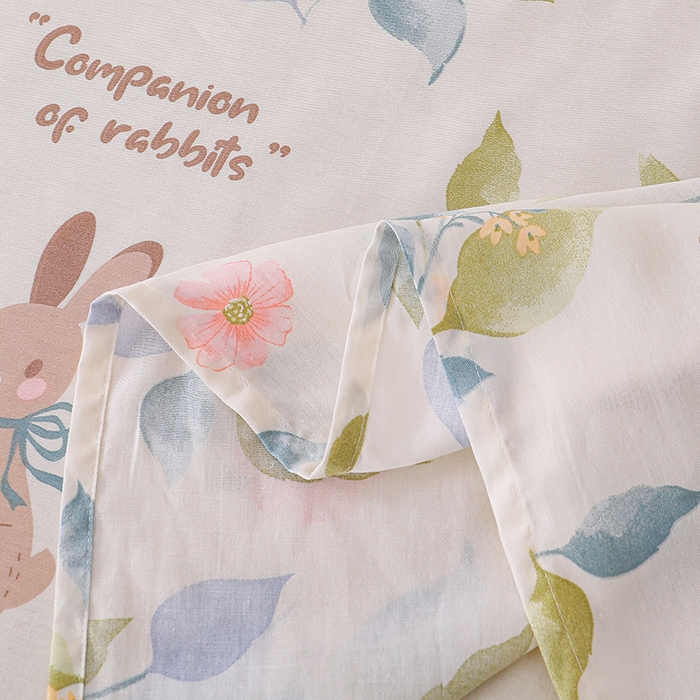 91家纺网 家纺一手货源 找家纺 宇彬家纺 2025直播新款13070全棉纯棉印花双人单床单枕套三件套喷气小清新简约学生被单 秘境（新）