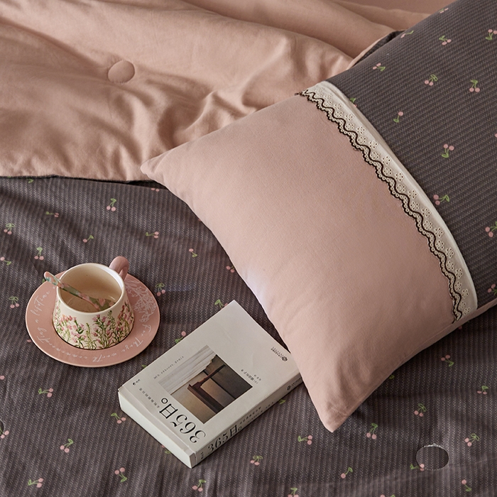 91家纺网 家纺一手货源 找家纺 安莱生活 2025新款全棉纯棉双层纱复古花边款夏被夏凉被空调被四件套 初语