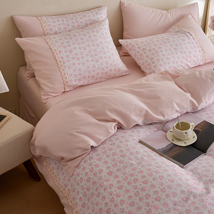 91家纺网 家纺一手货源 找家纺 安莱生活 2025新款全棉纯棉双层纱复古花边款四件套 初晴