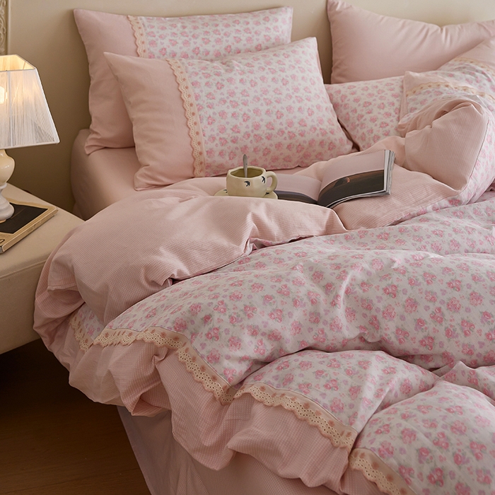 91家纺网 家纺一手货源 找家纺 安莱生活 2025新款全棉纯棉双层纱复古花边款四件套 初晴