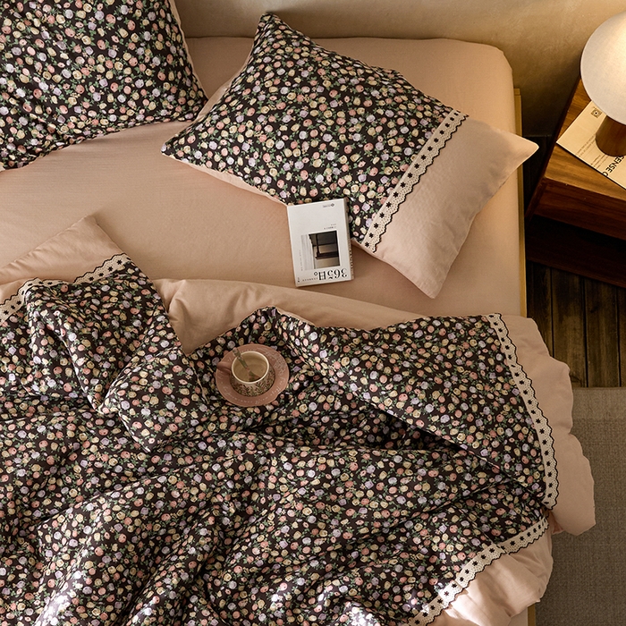 91家纺网 家纺一手货源 找家纺 安莱生活 2025新款全棉纯棉双层纱复古花边款夏被夏凉被空调被四件套 慕锦