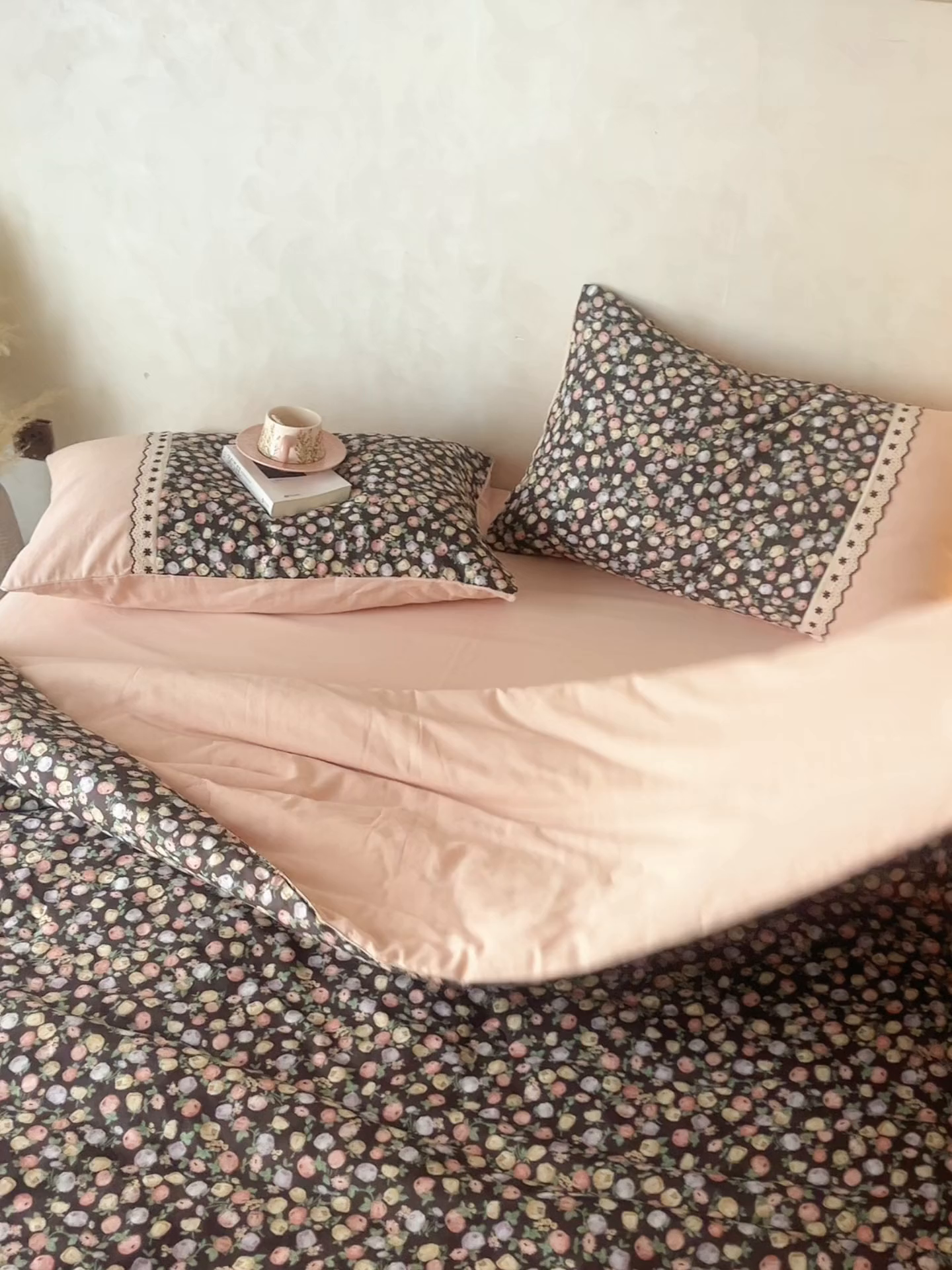 91家纺网 家纺一手货源 找家纺 安莱生活 2025新款全棉纯棉双层纱复古花边款夏被夏凉被空调被四件套 慕锦