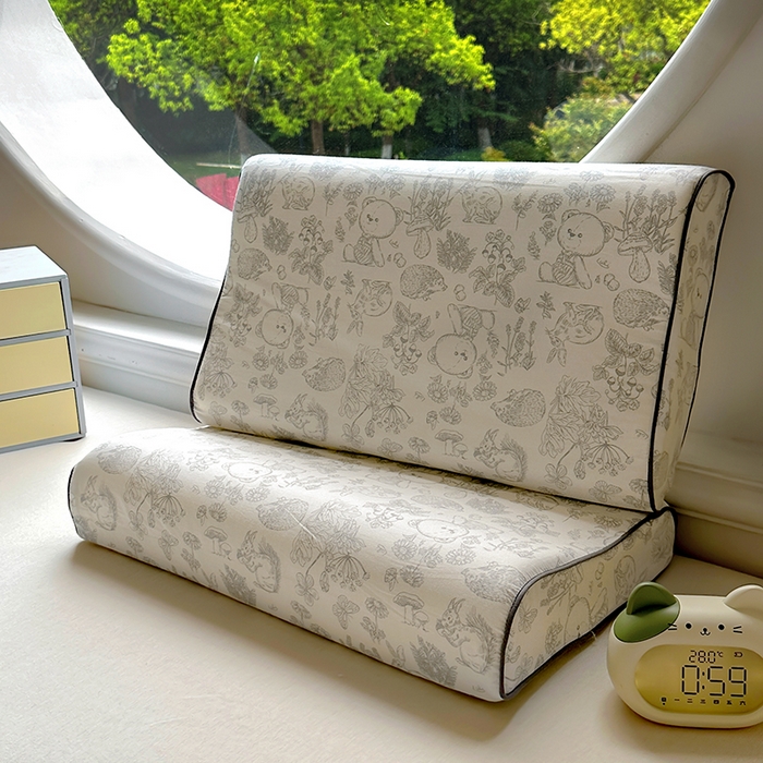 百寐 2025新款13372全棉立体滚边立体记忆枕套30×50/40×60碎花卡通枕套 布朗熊