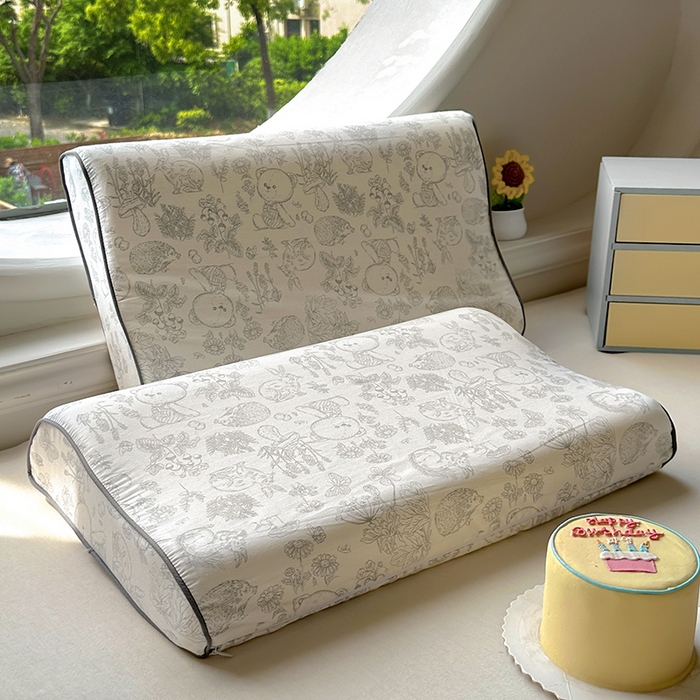 91家纺网 家纺一手货源 找家纺 百寐 2025新款13372全棉立体滚边立体记忆枕套30×50/40×60碎花卡通枕套 布朗熊