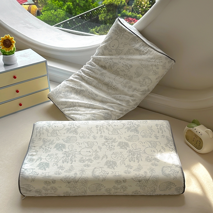 91家纺网 家纺一手货源 找家纺 百寐 2025新款13372全棉立体滚边立体记忆枕套30×50/40×60碎花卡通枕套 布朗熊