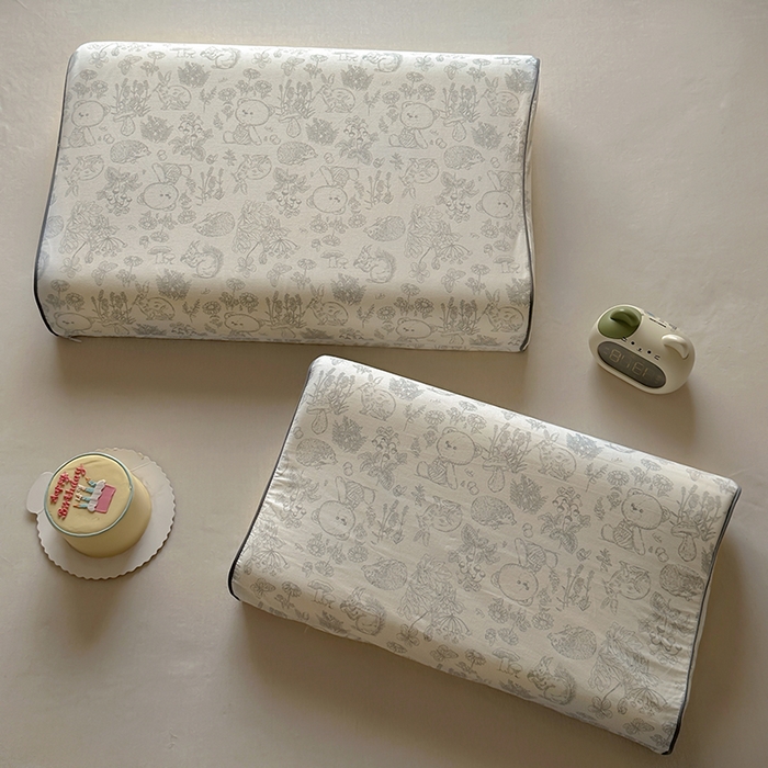 91家纺网 家纺一手货源 找家纺 百寐 2025新款13372全棉立体滚边立体记忆枕套30×50/40×60碎花卡通枕套 布朗熊