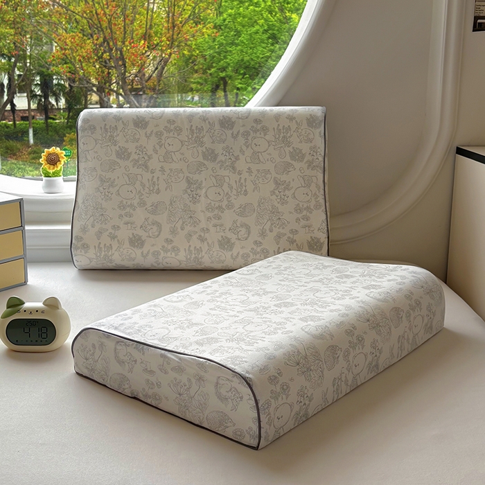 91家纺网 家纺一手货源 找家纺 百寐 2025新款13372全棉立体滚边立体记忆枕套30×50/40×60碎花卡通枕套 布朗熊