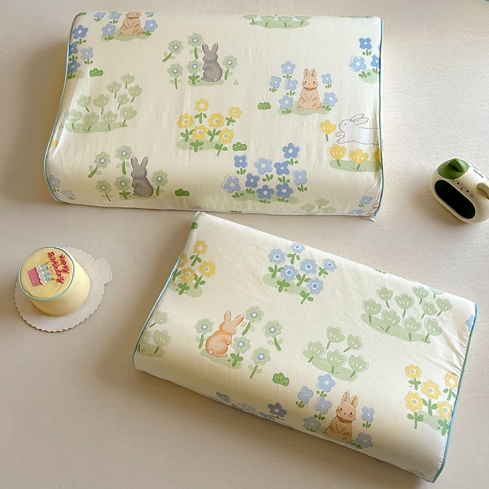 91家纺网 家纺一手货源 找家纺 百寐 2025新款13372全棉立体滚边立体记忆枕套30×50/40×60碎花卡通枕套 丛林兔