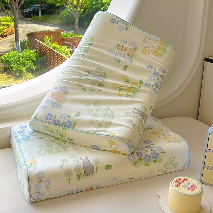 91家纺网 家纺一手货源 找家纺 百寐 2025新款13372全棉立体滚边立体记忆枕套30×50/40×60碎花卡通枕套 丛林兔