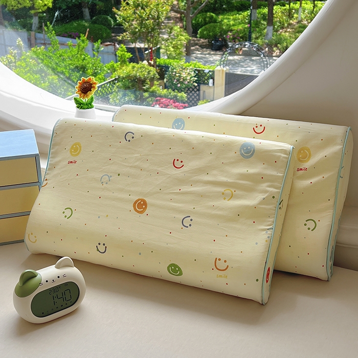 91家纺网 家纺一手货源 找家纺 百寐 2025新款13372全棉立体滚边立体记忆枕套30×50/40×60碎花卡通枕套 多彩笑脸