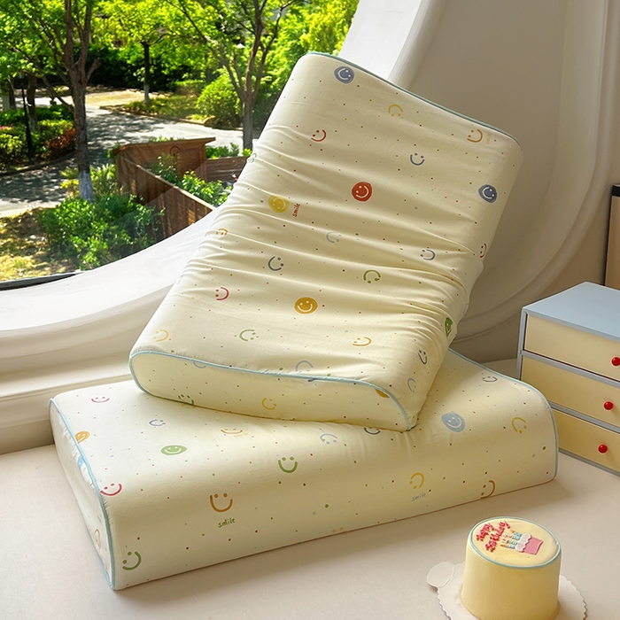 91家纺网 家纺一手货源 找家纺 百寐 2025新款13372全棉立体滚边立体记忆枕套30×50/40×60碎花卡通枕套 多彩笑脸