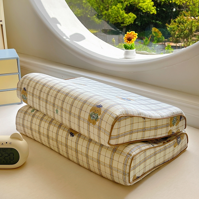 91家纺网 家纺一手货源 找家纺 百寐 2025新款13372全棉立体滚边立体记忆枕套30×50/40×60碎花卡通枕套 格子熊