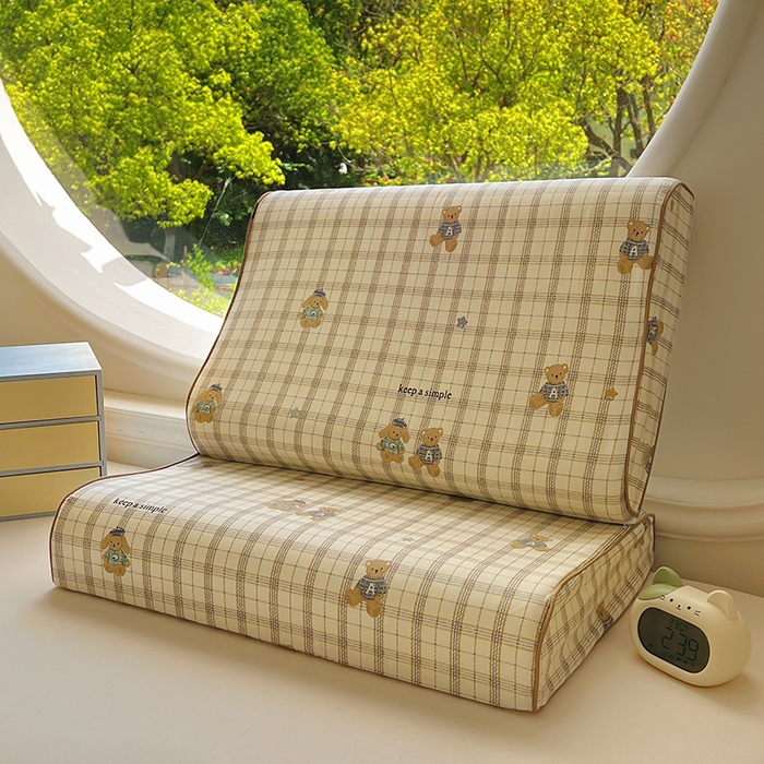 91家纺网 家纺一手货源 找家纺 百寐 2025新款13372全棉立体滚边立体记忆枕套30×50/40×60碎花卡通枕套 格子熊