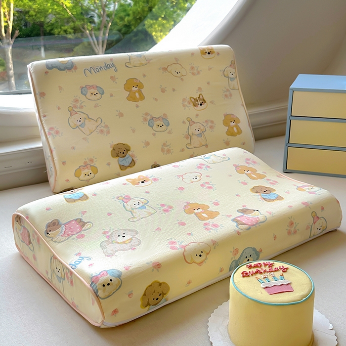 91家纺网 家纺一手货源 找家纺 百寐 2025新款13372全棉立体滚边立体记忆枕套30×50/40×60碎花卡通枕套 泡芙狗