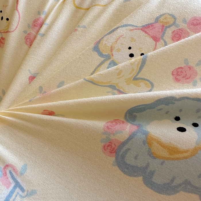 91家纺网 家纺一手货源 找家纺 百寐 2025新款13372全棉立体滚边立体记忆枕套30×50/40×60碎花卡通枕套 泡芙狗