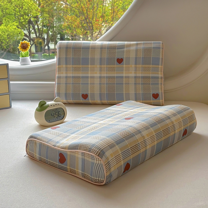 91家纺网 家纺一手货源 找家纺 百寐 2025新款13372全棉立体滚边立体记忆枕套30×50/40×60碎花卡通枕套 心动蓝