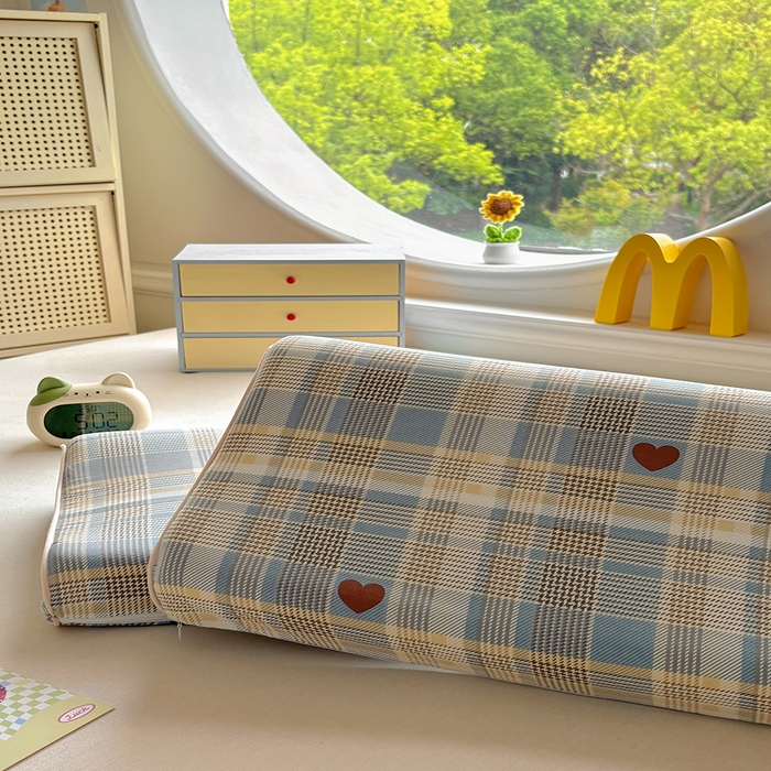 91家纺网 家纺一手货源 找家纺 百寐 2025新款13372全棉立体滚边立体记忆枕套30×50/40×60碎花卡通枕套 心动蓝