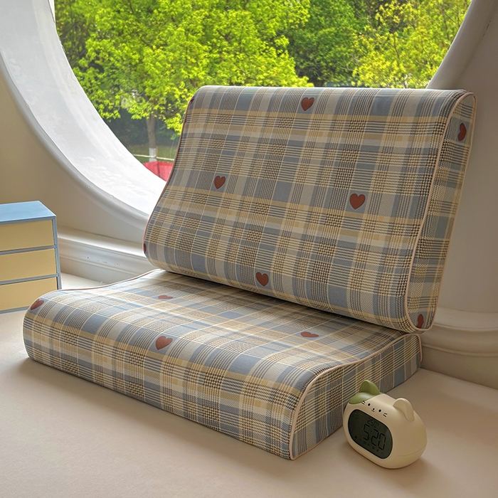 91家纺网 家纺一手货源 找家纺 百寐 2025新款13372全棉立体滚边立体记忆枕套30×50/40×60碎花卡通枕套 心动蓝