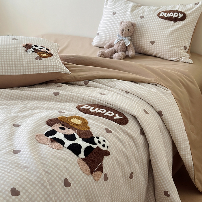 91家纺网 家纺一手货源 找家纺 怡家居 2025新款全棉双层纱毛巾绣夏被四件套 夏被-欢乐狗