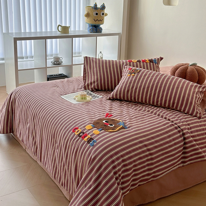 91家纺网 家纺一手货源 找家纺 怡家居 2025新款全棉双层纱毛巾绣夏被四件套 夏被-可爱曲奇